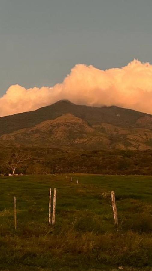Miravalles Volcano House Guayabal  ภายนอก รูปภาพ